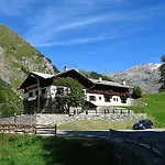 Locanda Del Lysjoch 3* Грессоней-ла-Трините