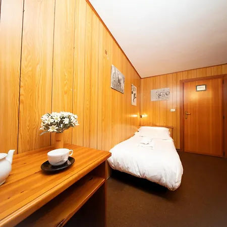 Hotel Del Lysjoch 3*