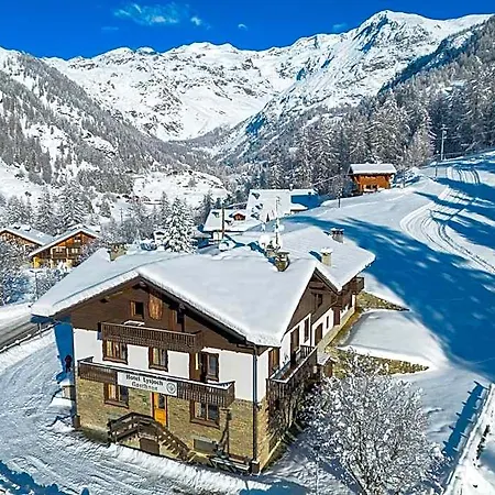 Locanda Del Lysjoch Hotel 3*